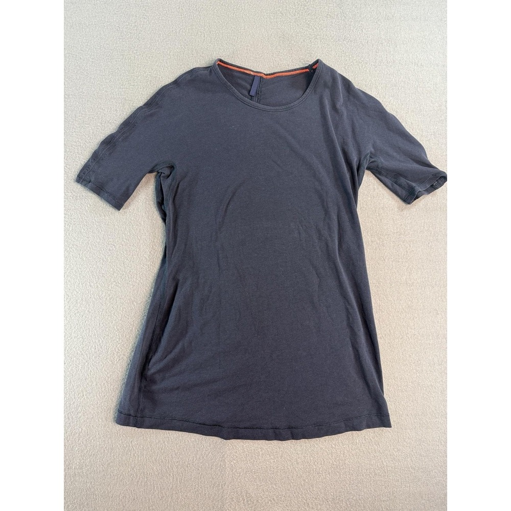 Lululemon Shirt Womens S Gray Short Sleeve Crew Neck Yoga Athletic Teeā Running
